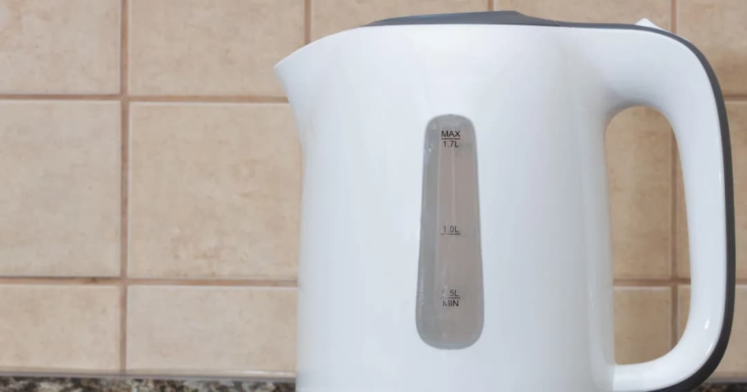 Gdzie wyrzucić czajnik elektryczny, aby nie zaszkodzić środowisku?